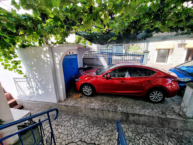 Three-room apartment near the Old Town in Herceg Novi — photo 5